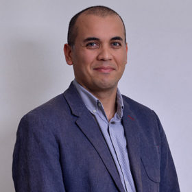 Director Académico: <br> Andrés Baeza